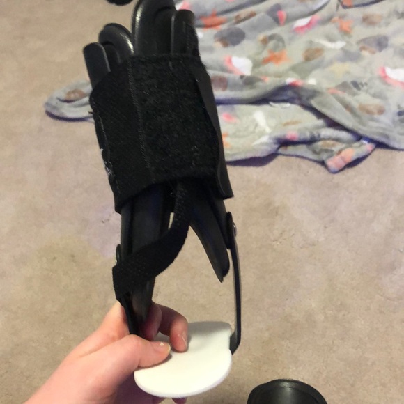 Active ankles for volleyball - Picture 2 of 3